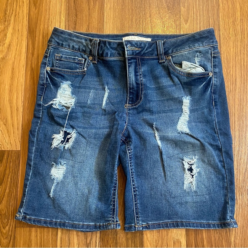 Cato Destructed Bermuda Shorts